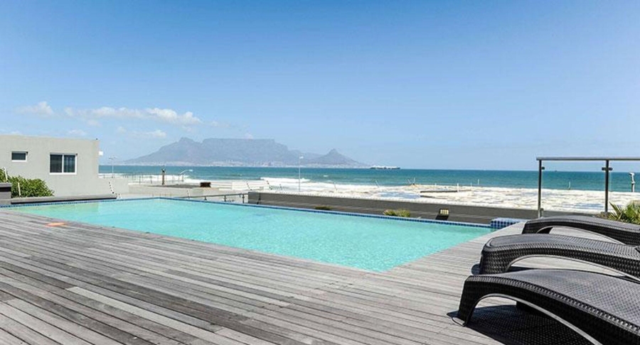 2 Bedroom Property for Sale in Bloubergrant Western Cape